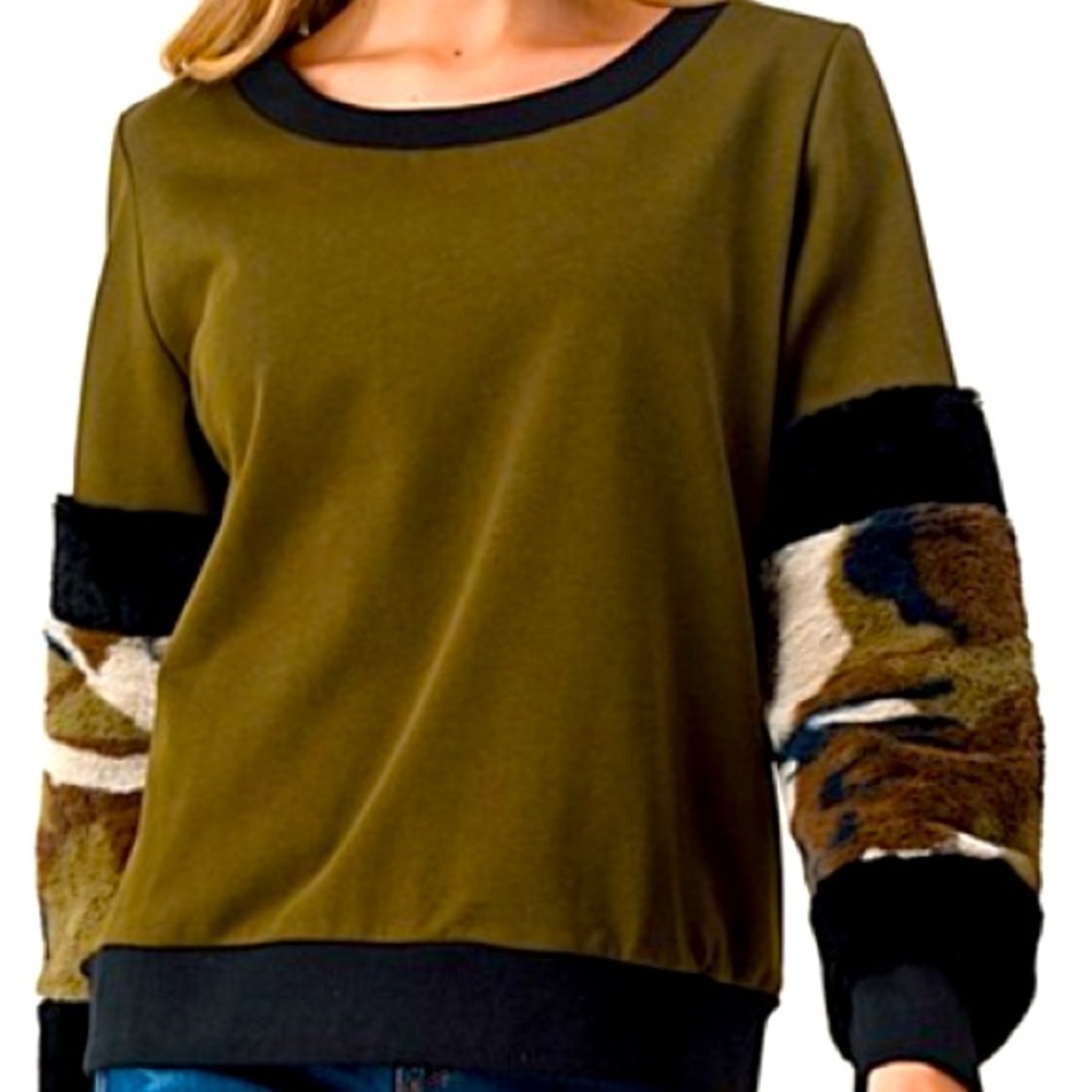 ARMY GREEN CAMO TOP
